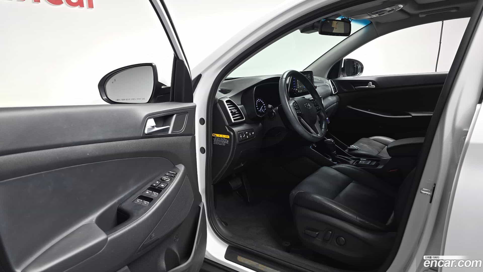 Tucson Hyundai 2019.2-INNER-010