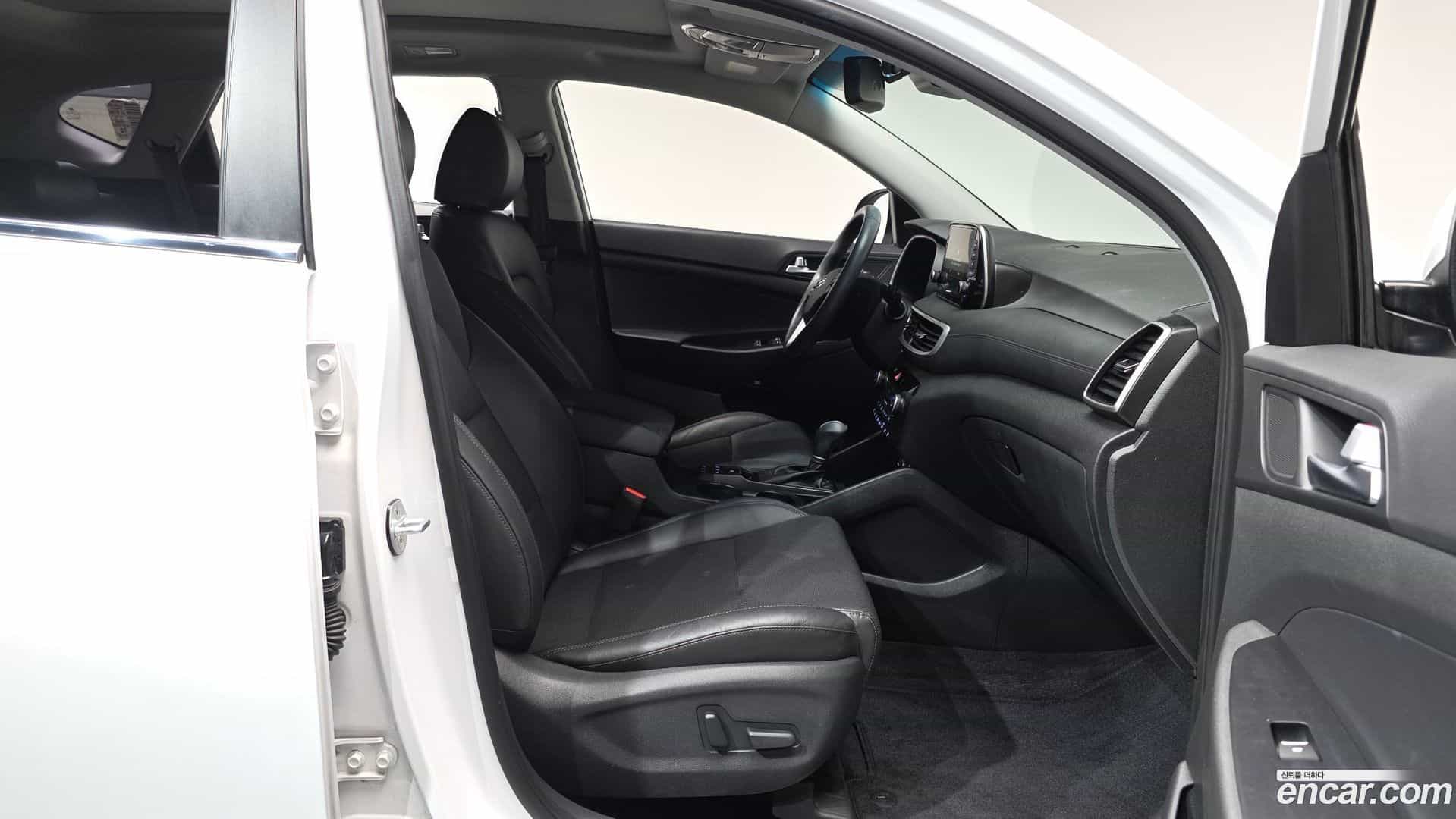 Tucson Hyundai 2019.2-INNER-036