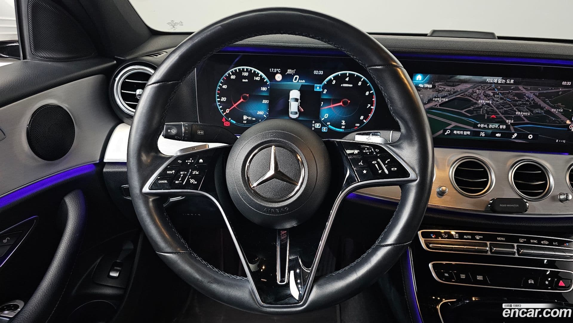 Main__Slider__Photo:E-Class Mercedes-Benz 2020.10-11
