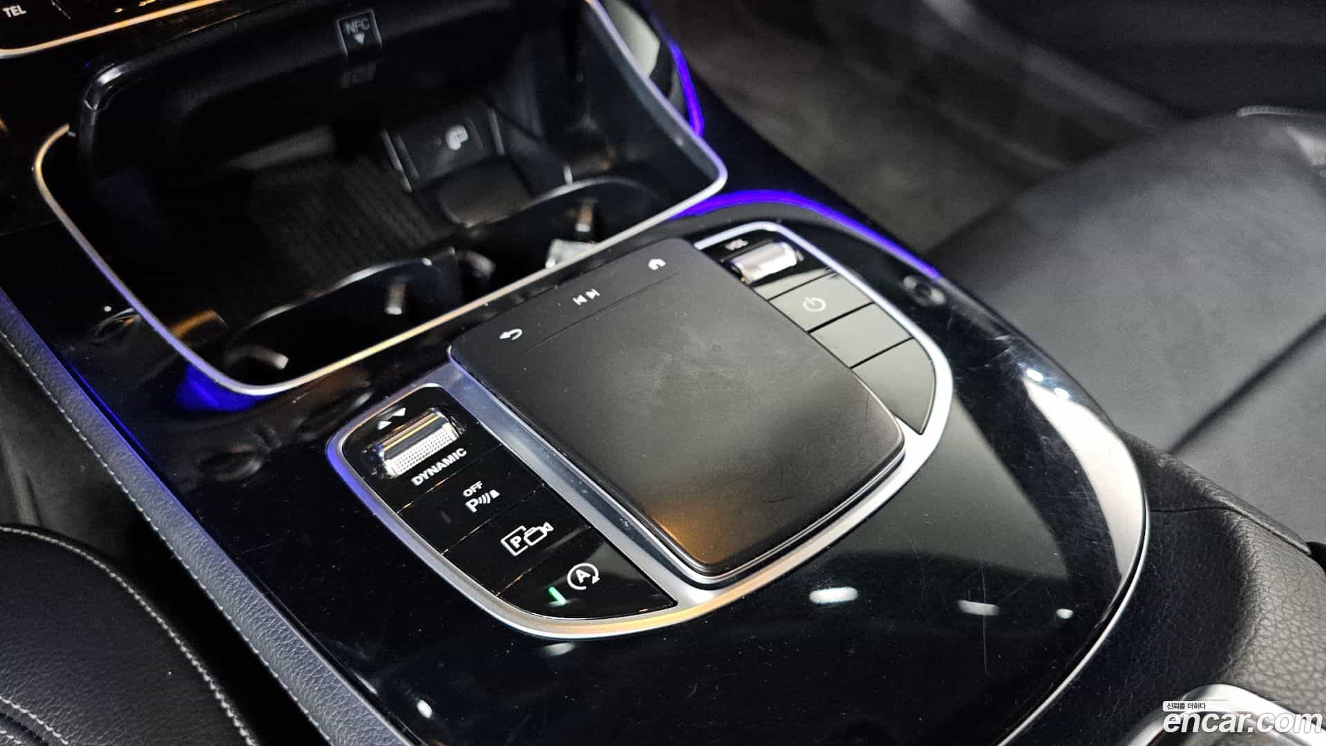 E-Class Mercedes-Benz 2020.10-OPTION-048