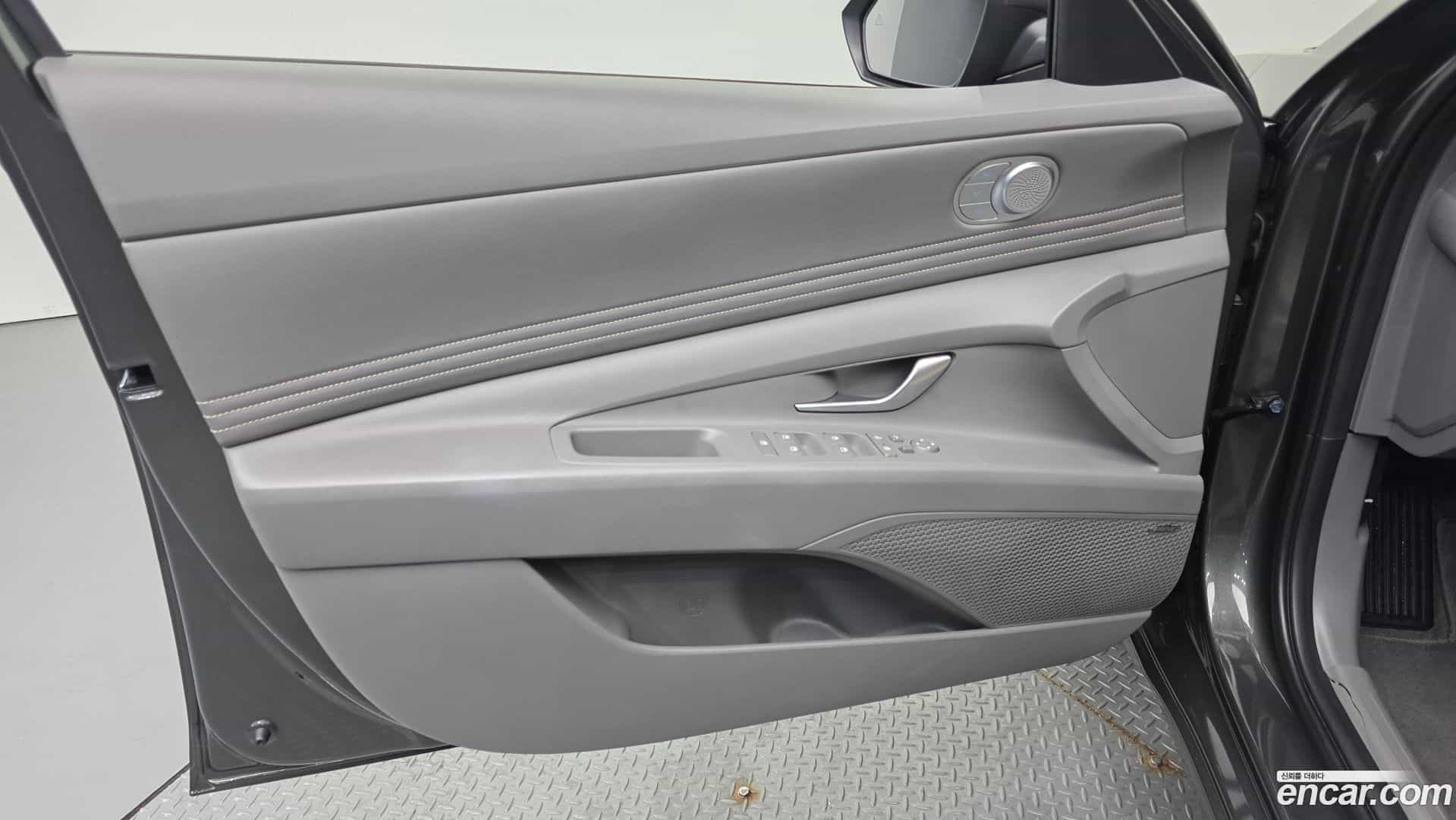 AVANTE Hyundai 2022.11-INNER-034