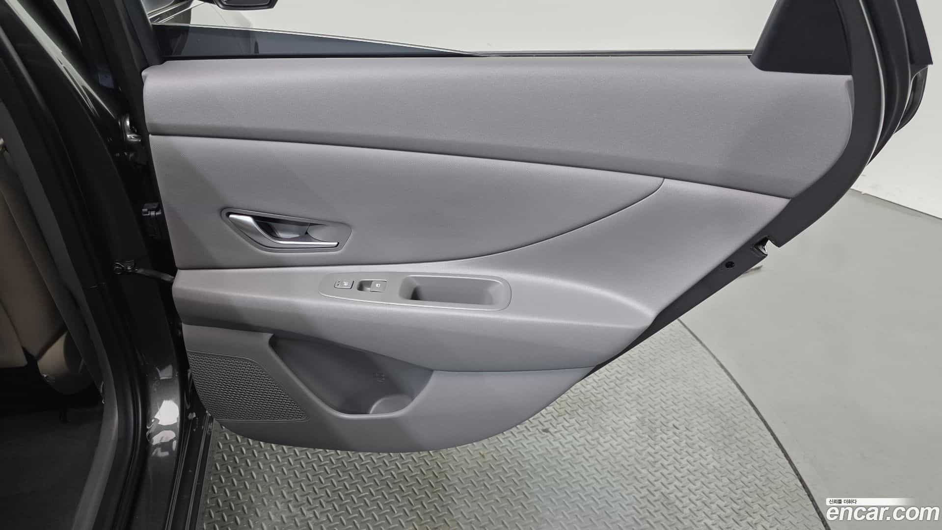 AVANTE Hyundai 2022.11-INNER-035