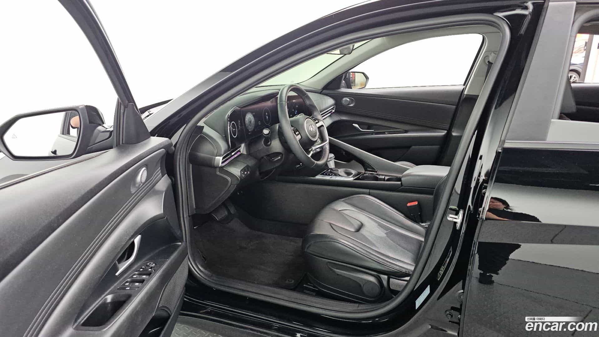 AVANTE Hyundai 2022.3-INNER-010