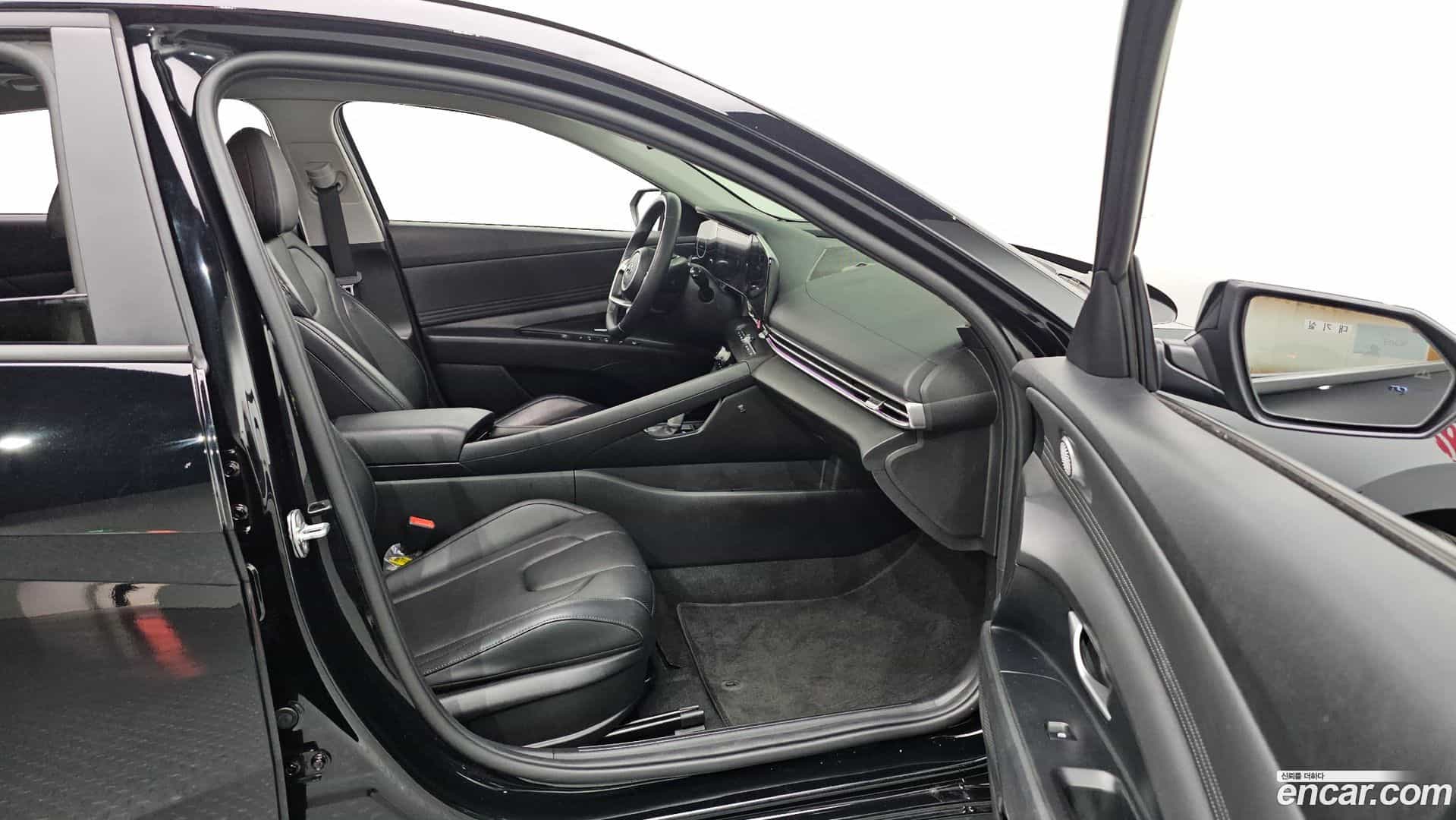AVANTE Hyundai 2022.3-OPTION-022