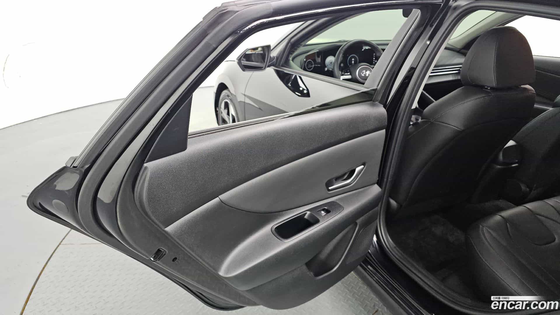 AVANTE Hyundai 2022.3-INNER-035