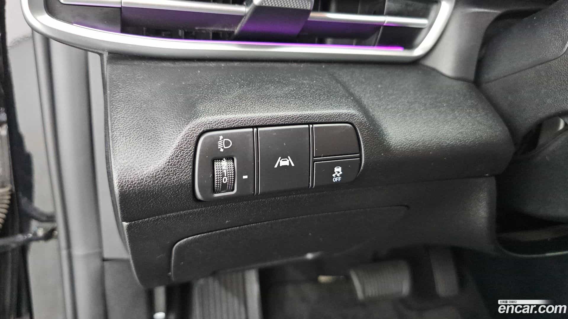 AVANTE Hyundai 2022.3-OPTION-042