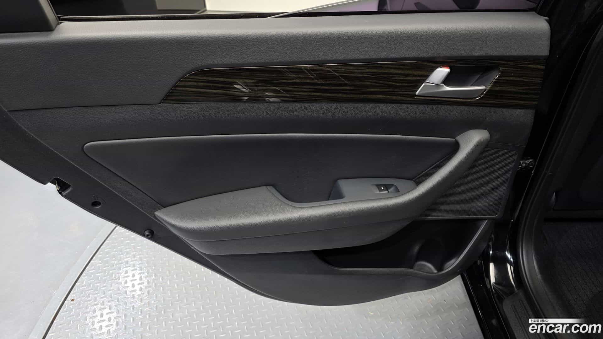 Sonata Hyundai 2016.4-INNER-035