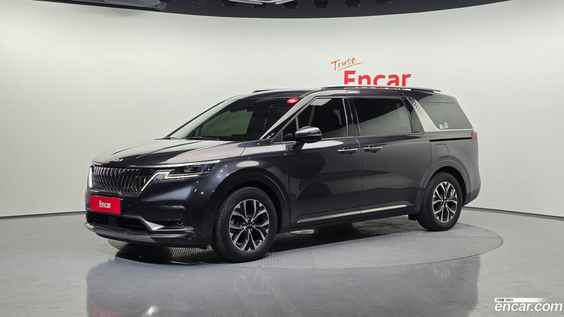 Main__Slider__Photo:Canival Kia 2022.0-0