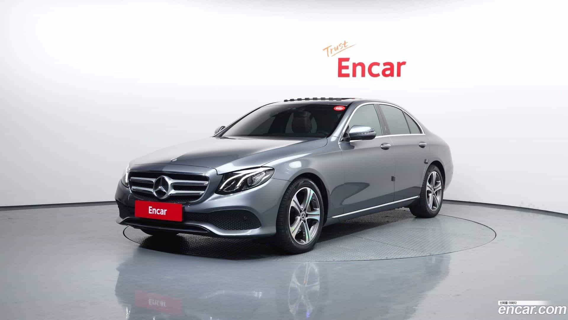 E-Class Mercedes-Benz 2019.8-OUTER-001