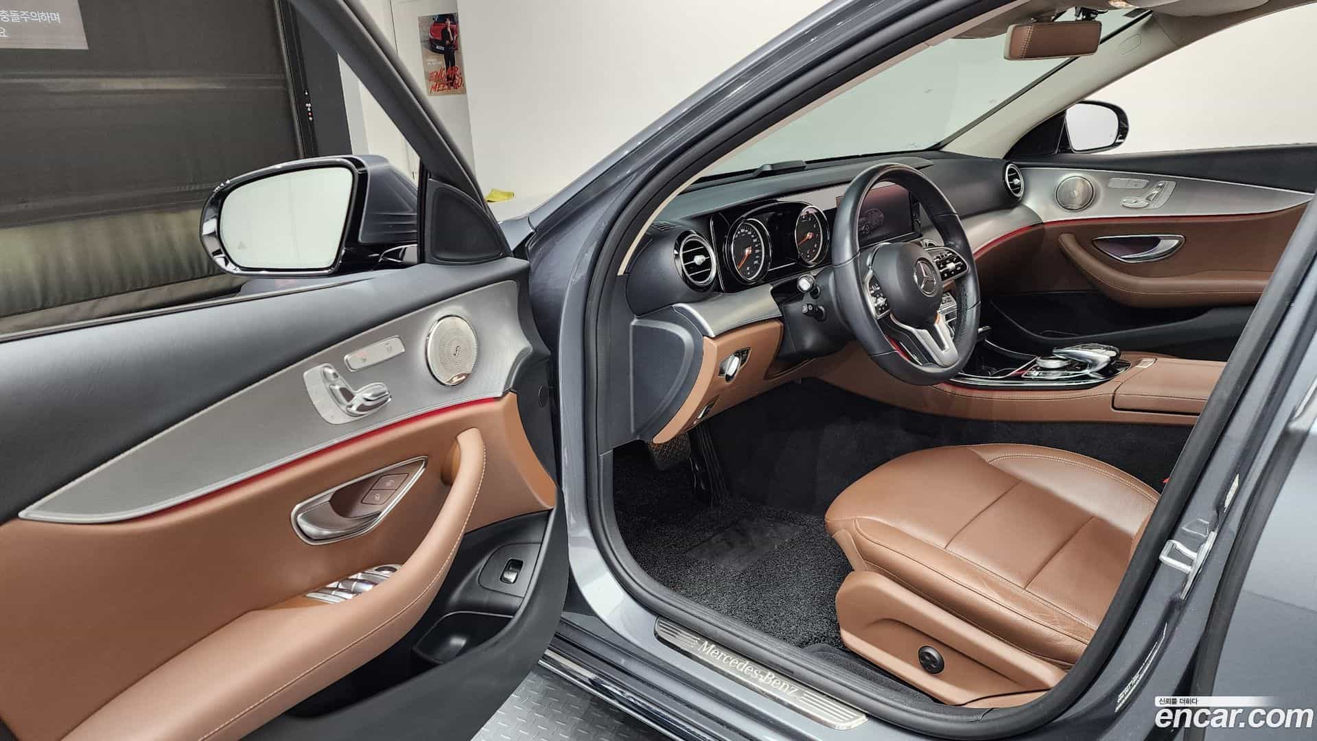 E-Class Mercedes-Benz 2019.8-INNER-010