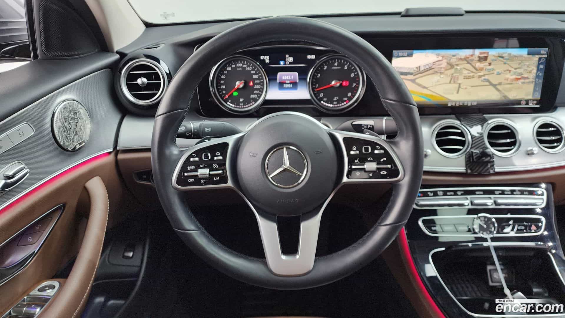 E-Class Mercedes-Benz 2019.8-OPTION-016