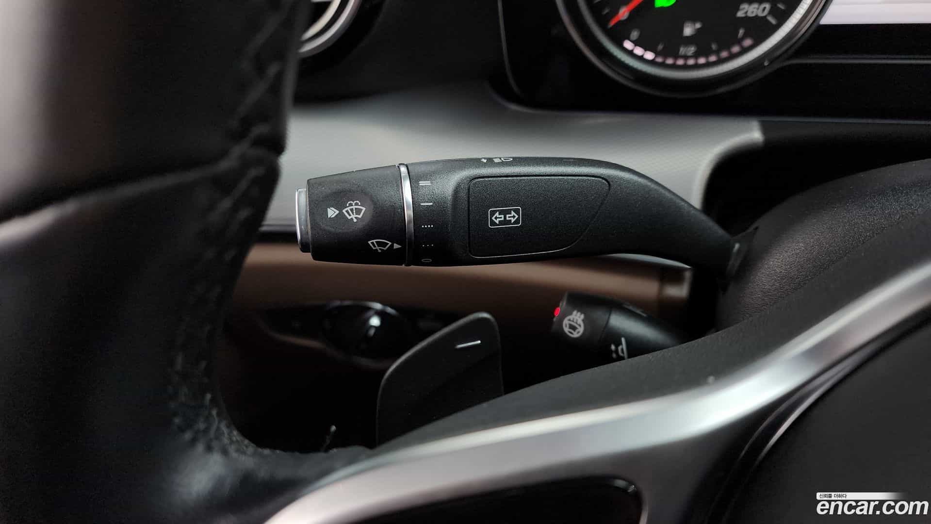 E-Class Mercedes-Benz 2019.8-OPTION-020