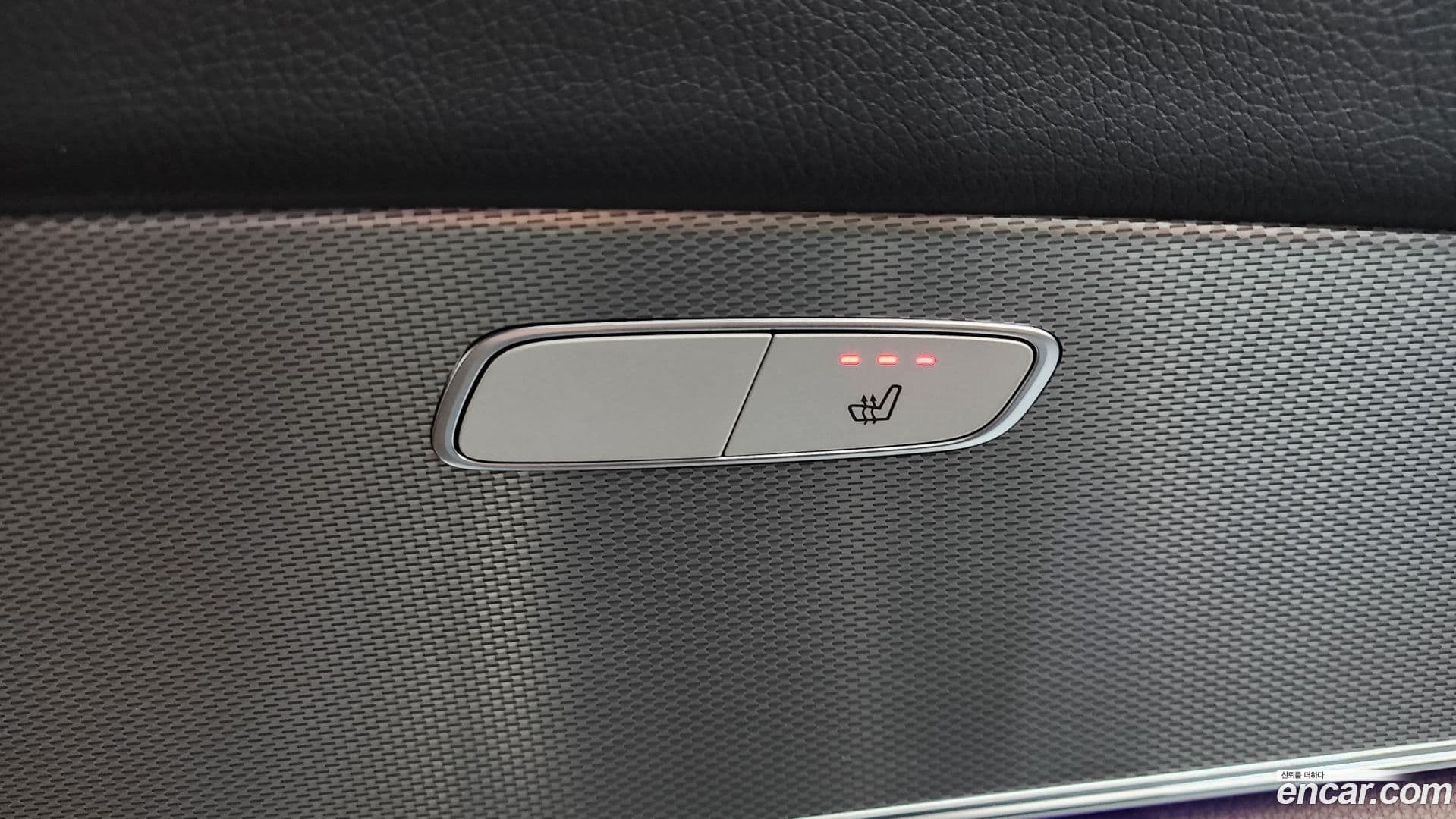 Main__Slider__Photo:E-Class Mercedes-Benz 2019.8-18