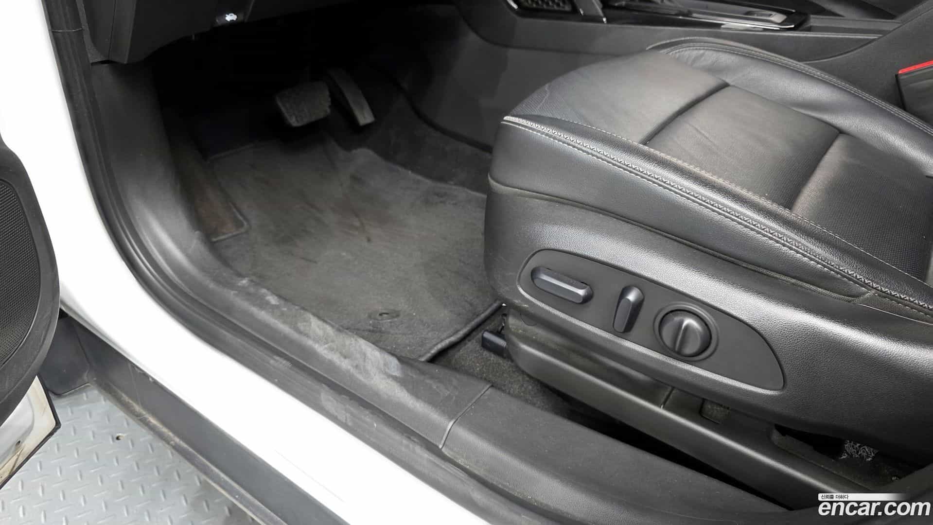 Trailblazer Chevrolet 2020.5-OPTION-043