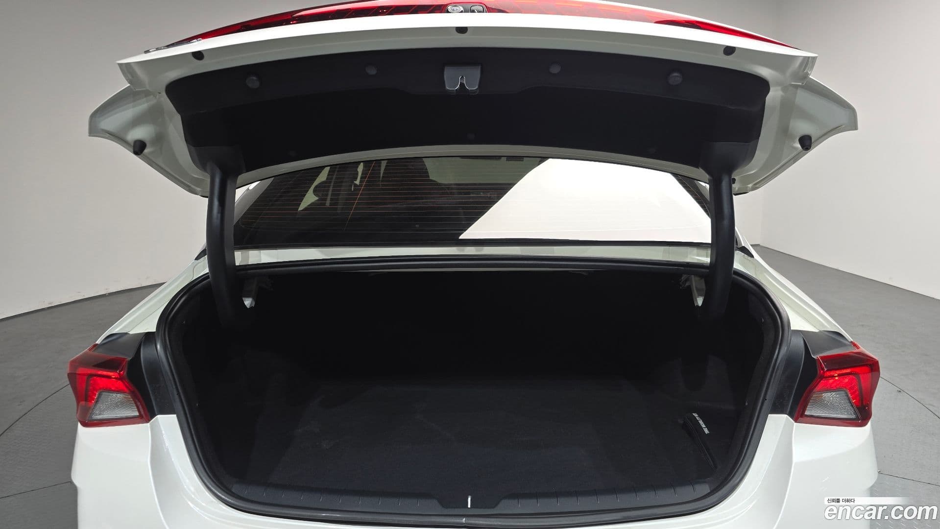 Main__Slider__Photo:K5 Kia 2020.2-19