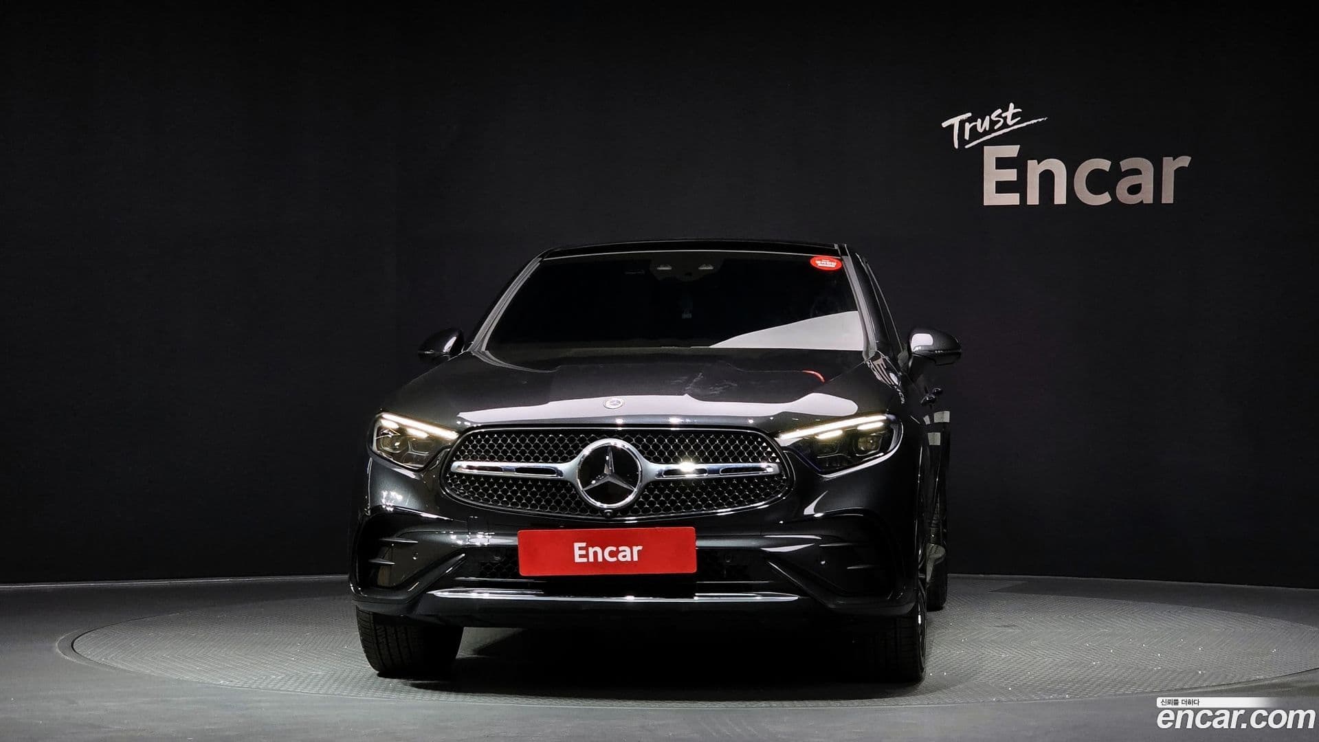 Main__Slider__Photo:GLC-Class Mercedes-Benz 2023.11-2