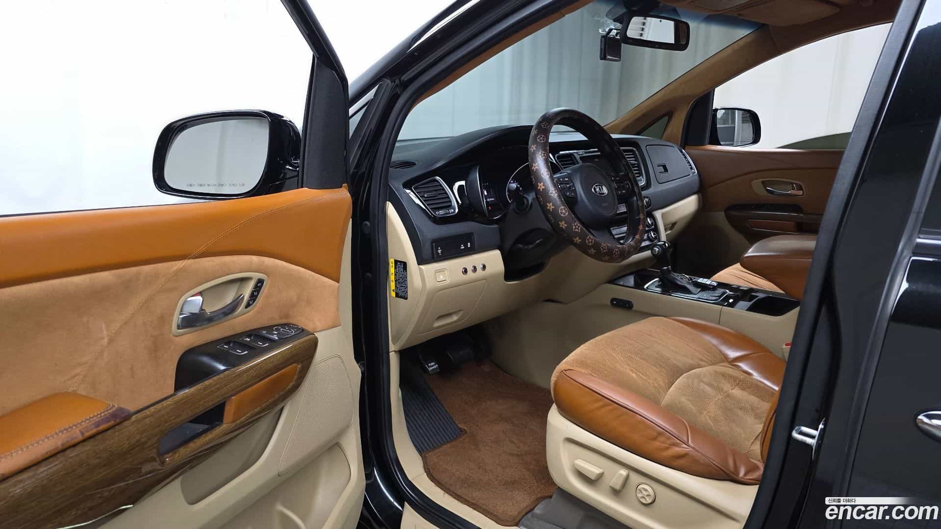 Canival Kia 2015.2-INNER-010