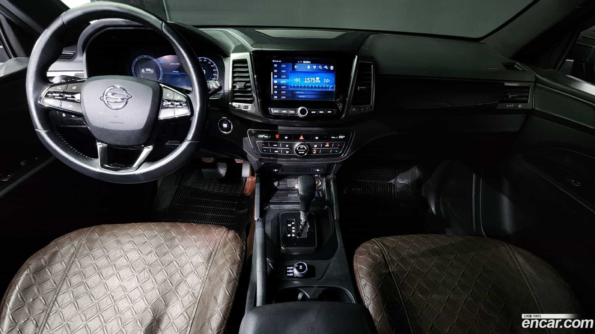 Rexton KG Mobility 2022.2-INNER-007