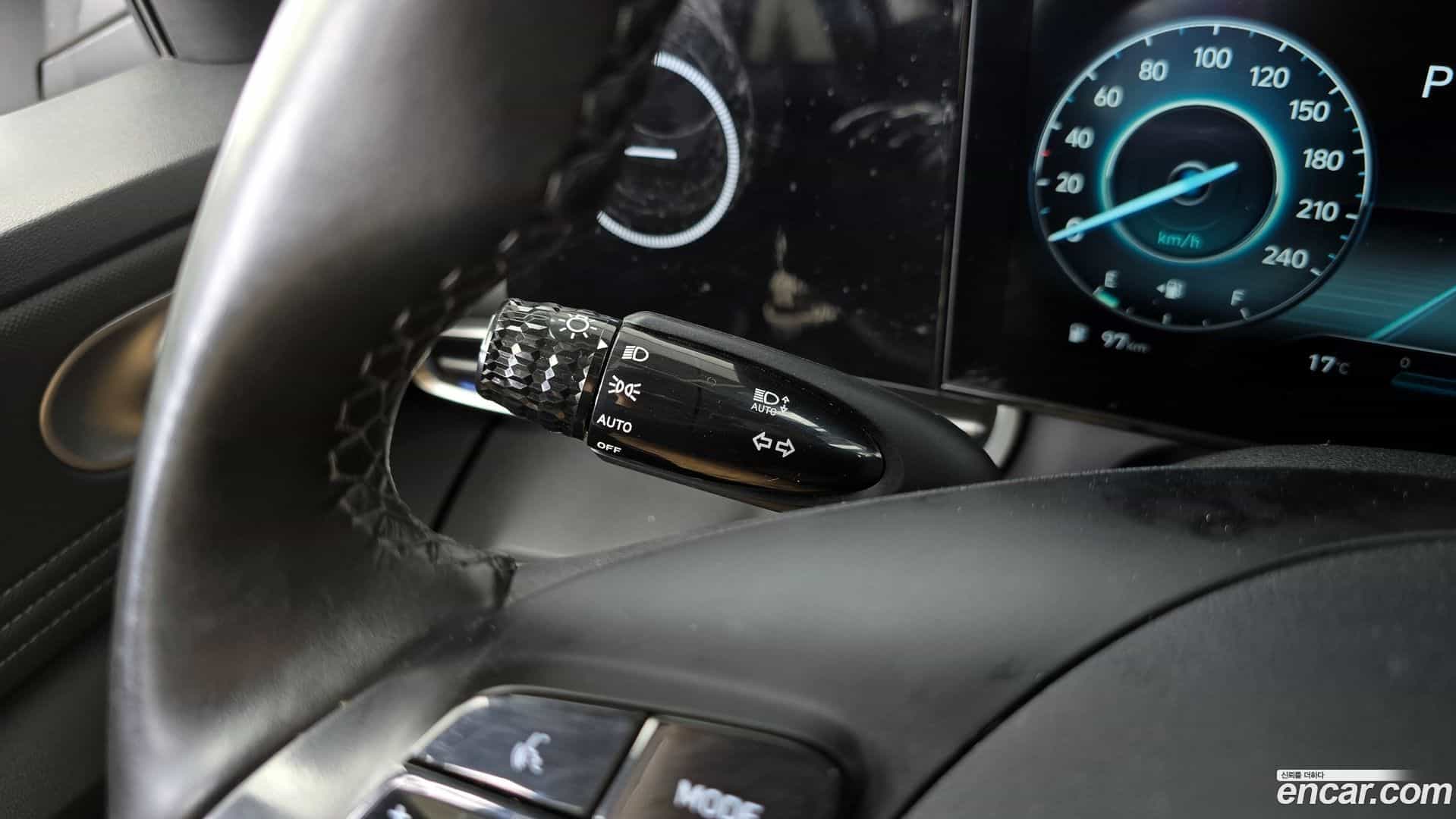 AVANTE Hyundai 2021.4-OPTION-022