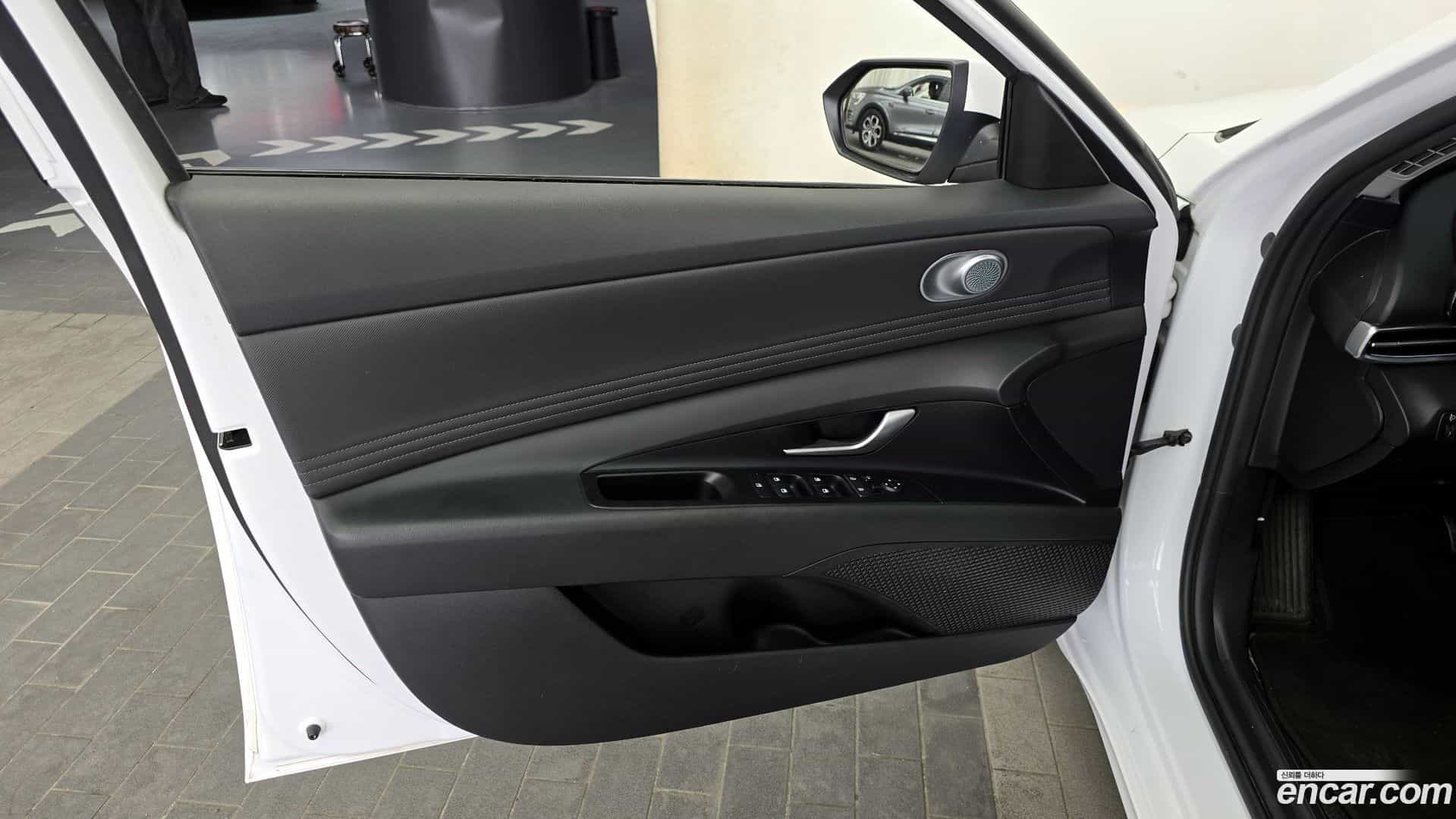 AVANTE Hyundai 2021.4-INNER-034