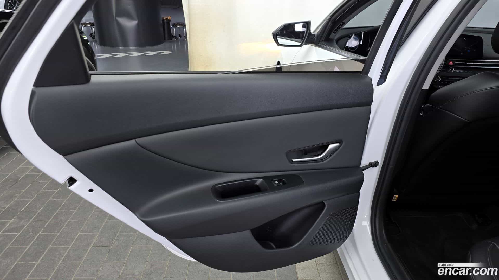 AVANTE Hyundai 2021.4-INNER-035