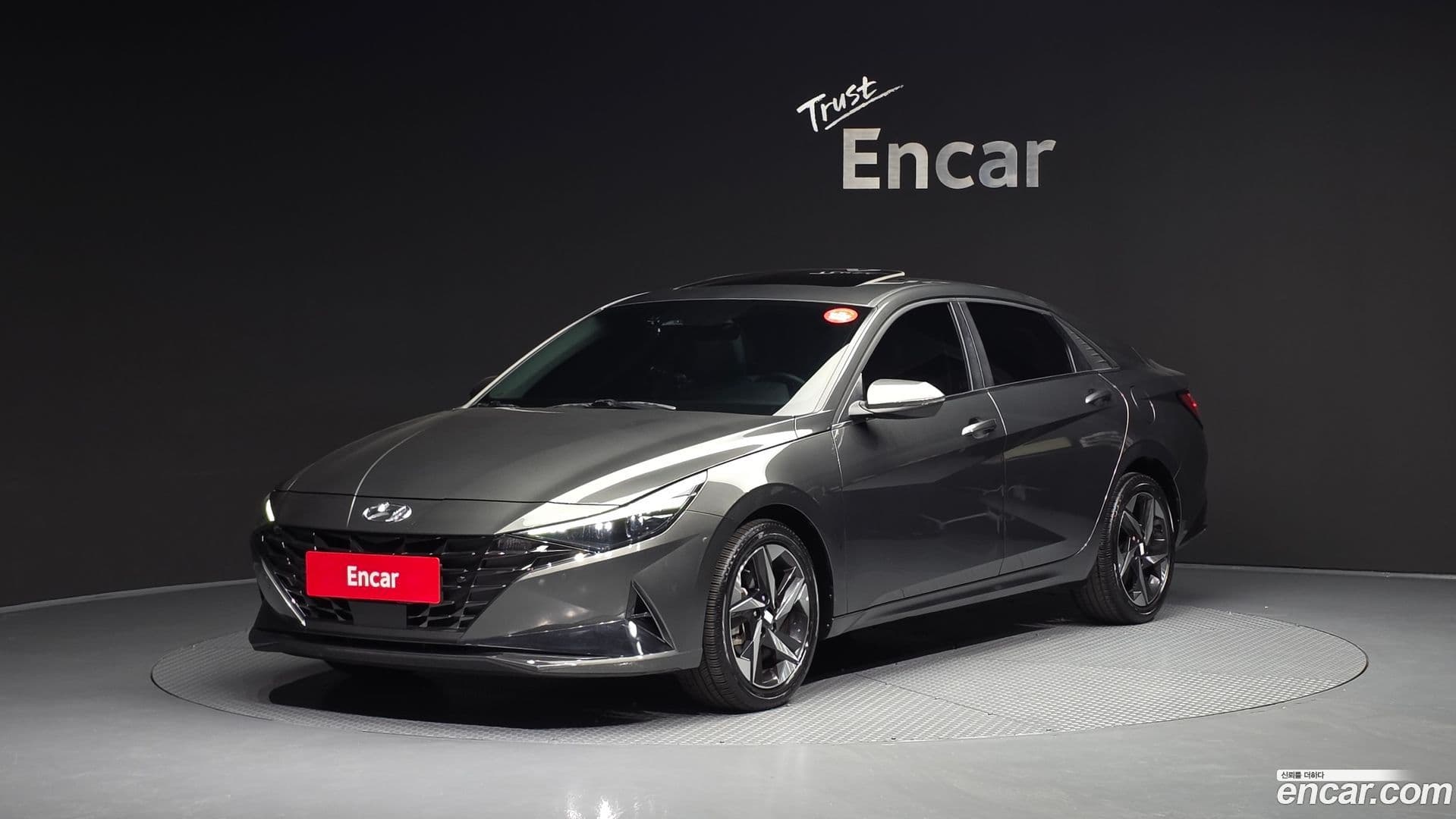 Main__Slider__Photo:AVANTE Hyundai 2021.3-0
