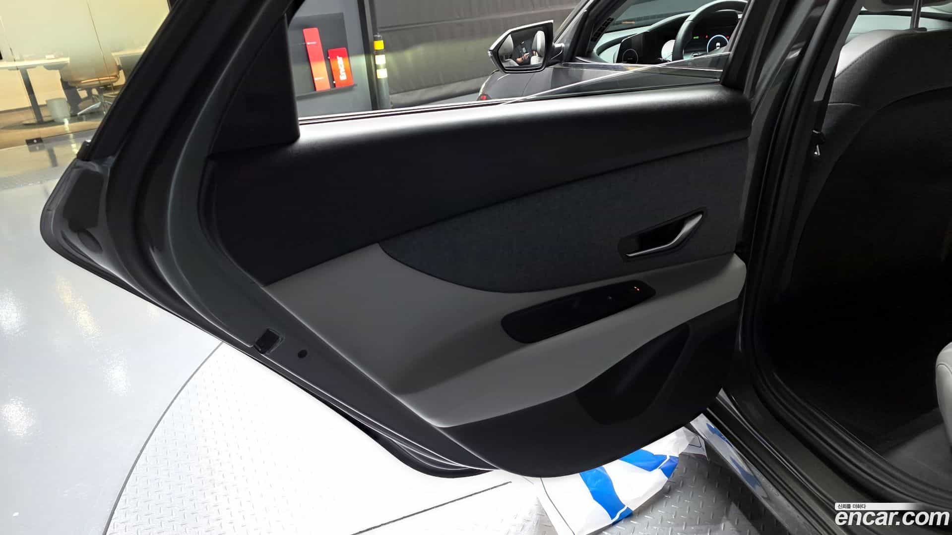 AVANTE Hyundai 2021.3-INNER-035