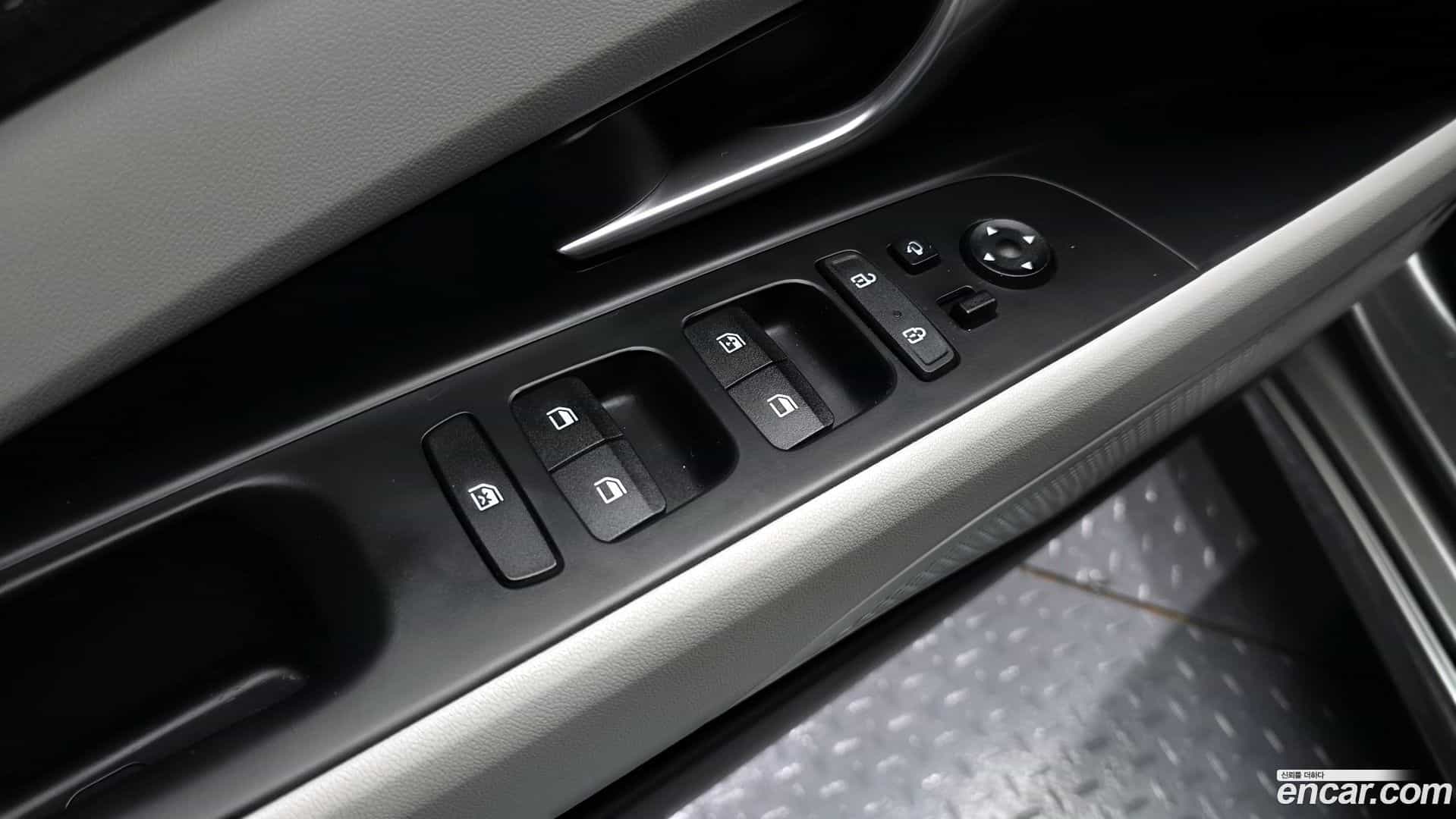 AVANTE Hyundai 2021.3-OPTION-043