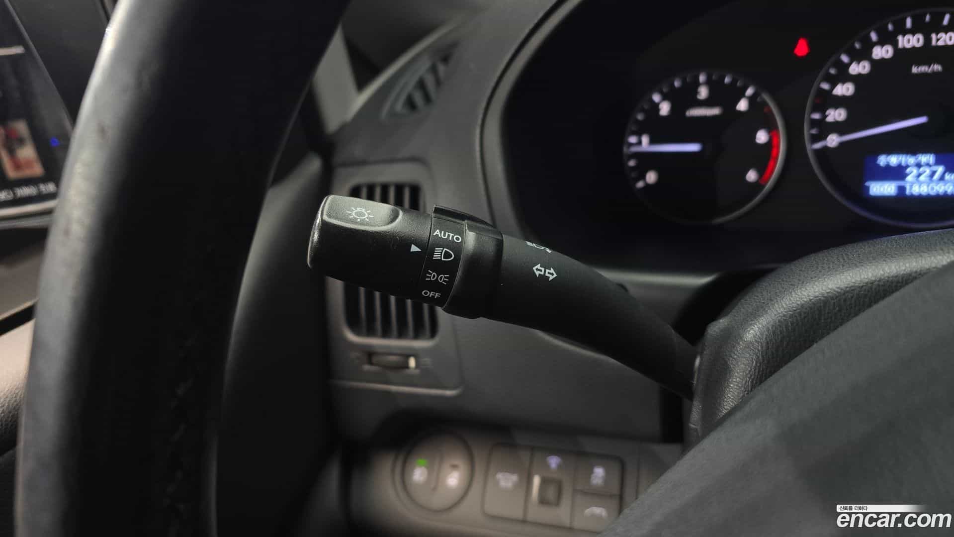 Starex Hyundai 2018.8-OPTION-021