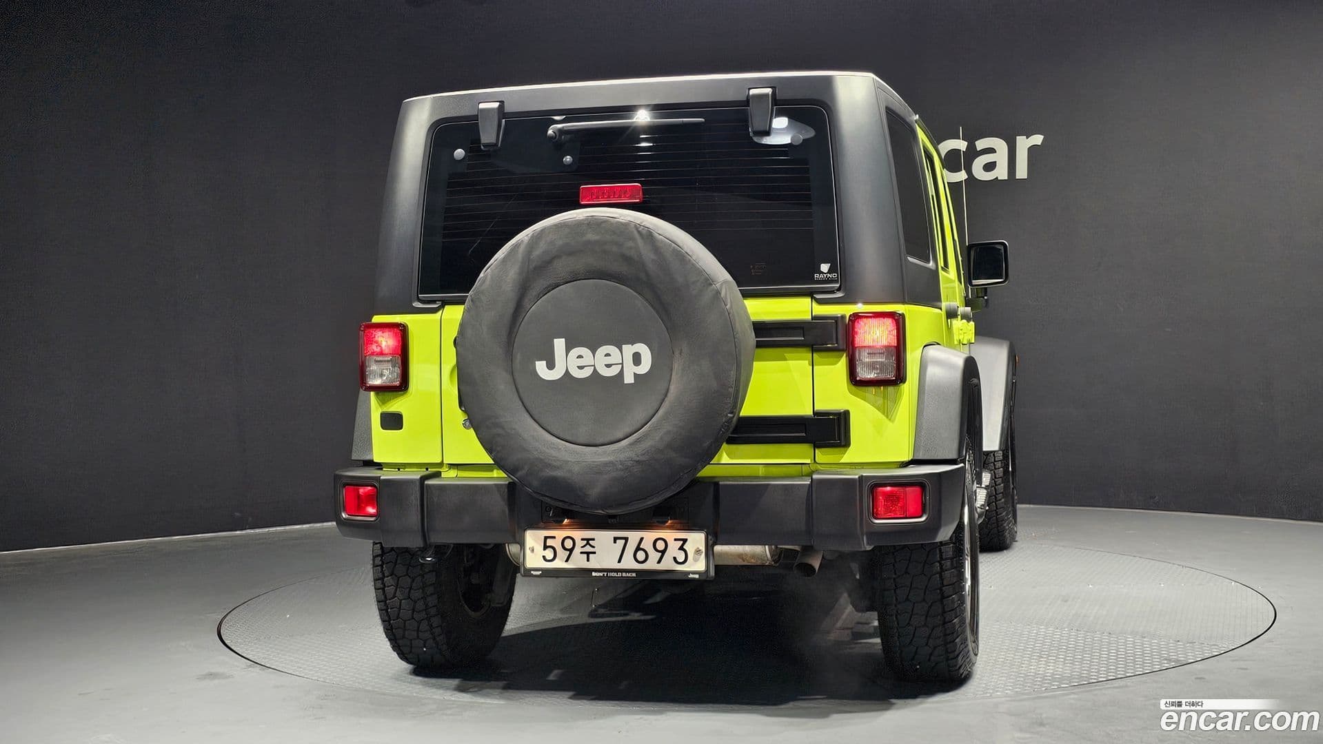 Main__Slider__Photo:Wrangler Jeep 2017.3-3