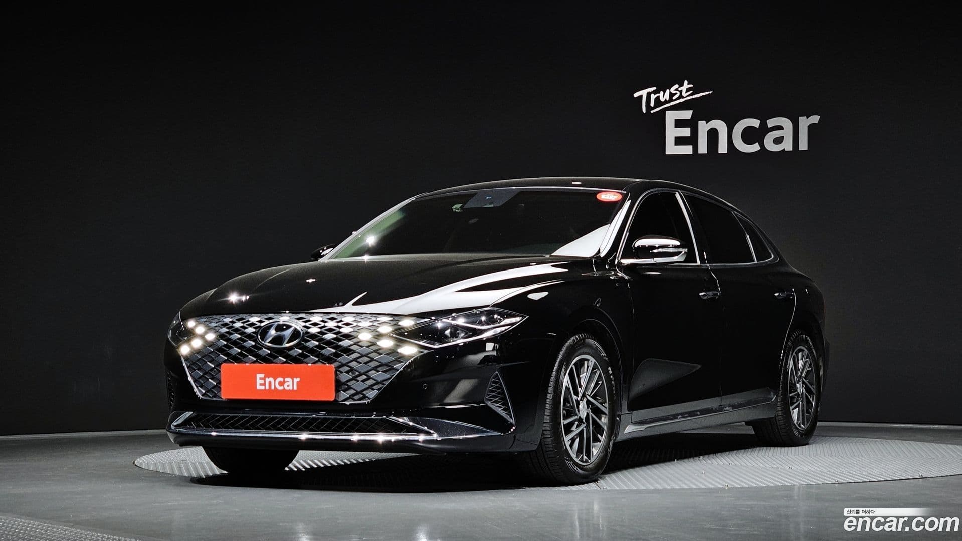 Main__Slider__Photo:Grandeur Hyundai 2020.9-0