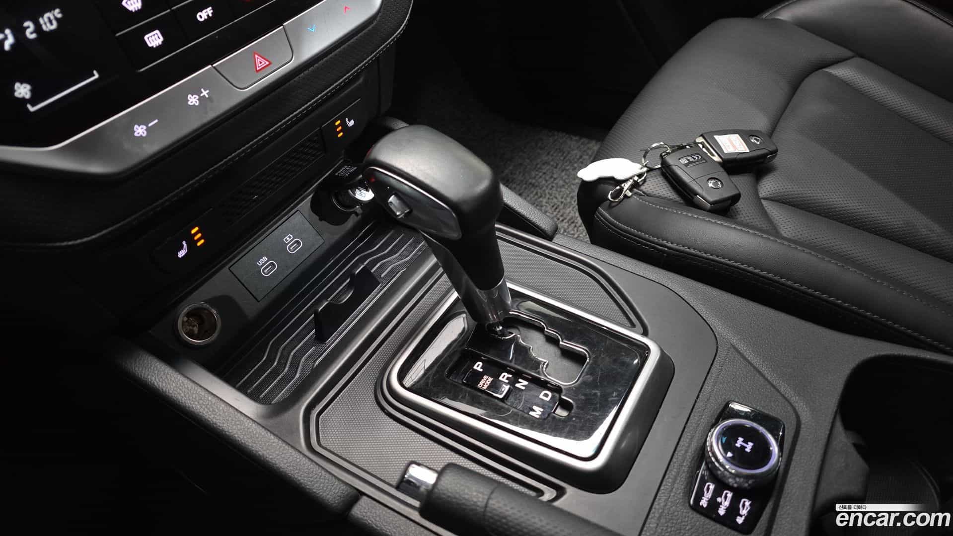 Rexton KG Mobility 2023.6-INNER-009