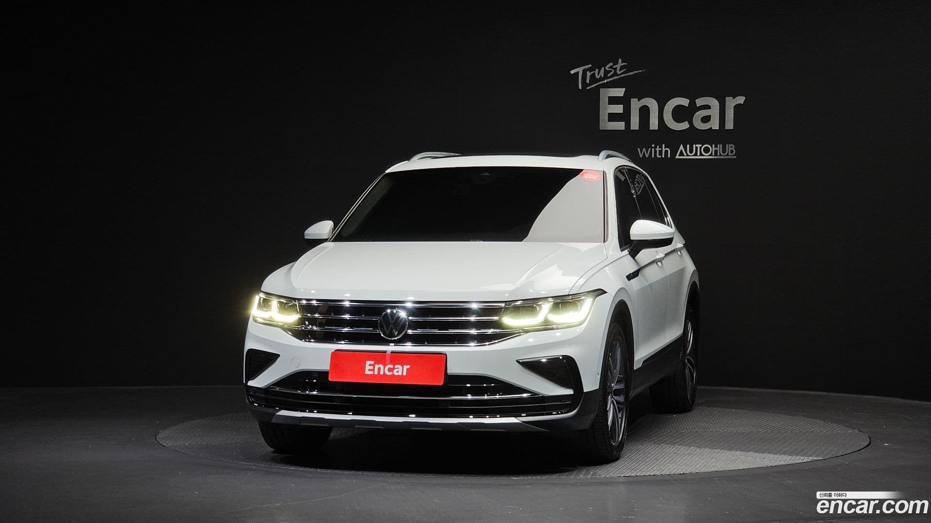 Main__Slider__Photo:Tiguan Volkswagen 2022.2-2