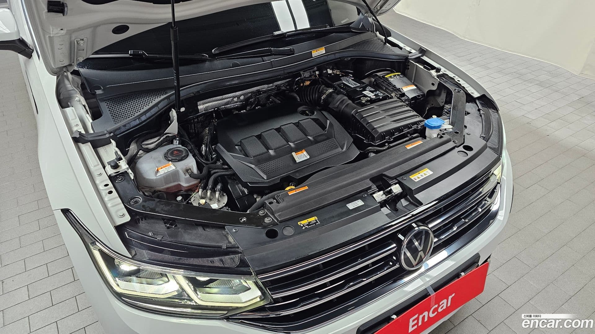 Main__Slider__Photo:Tiguan Volkswagen 2022.2-5