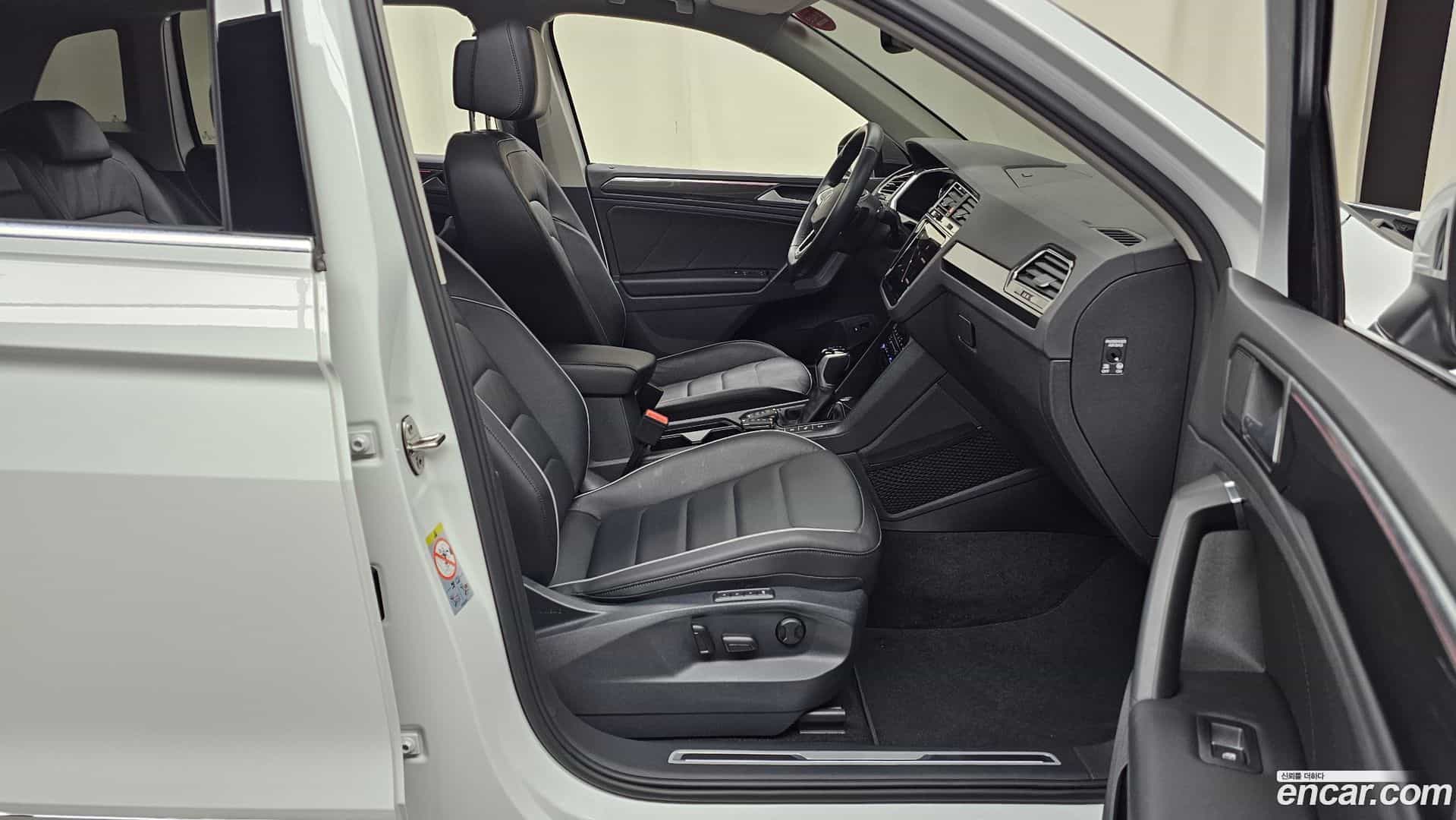 Tiguan Volkswagen 2022.2-OPTION-015