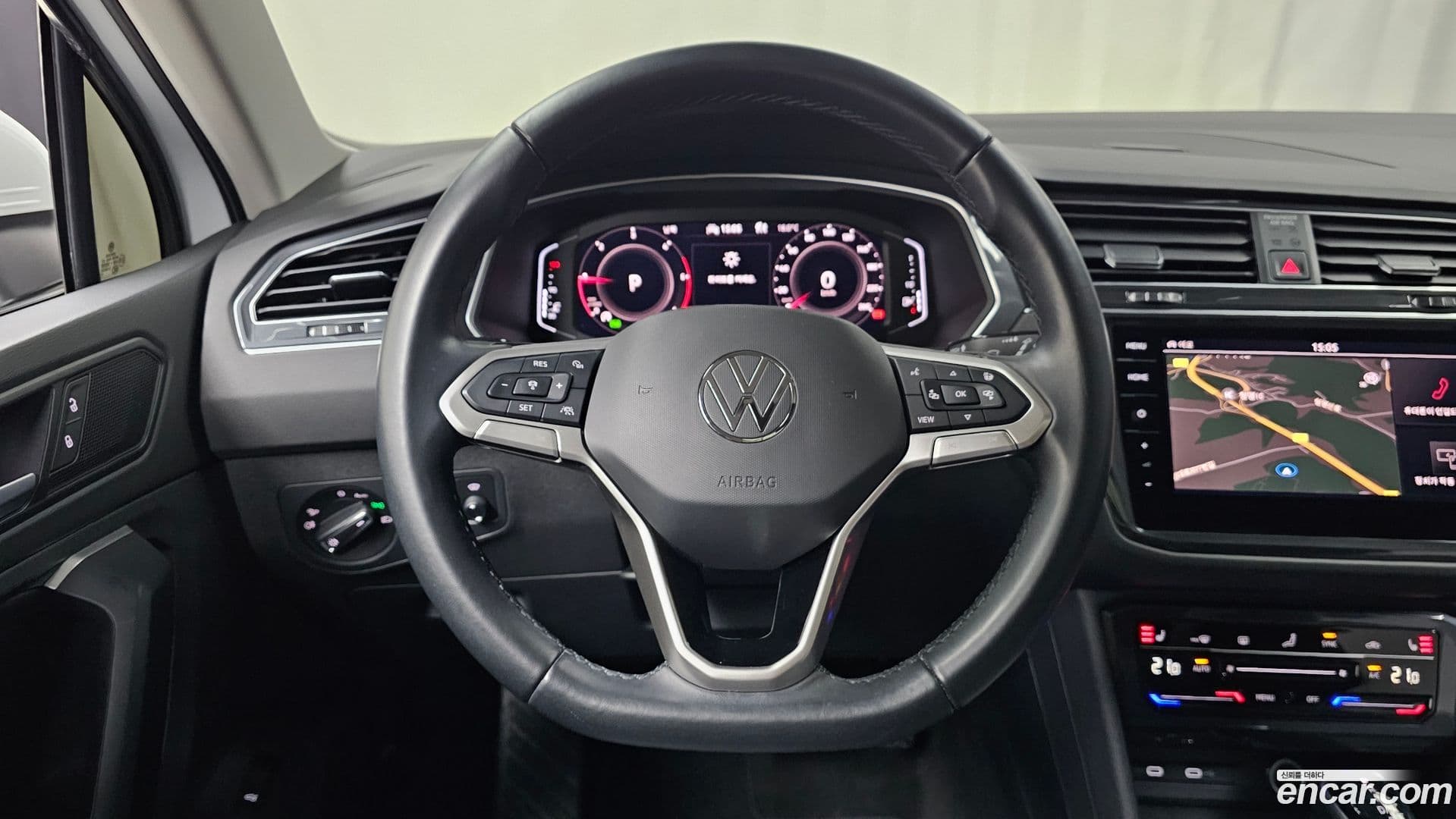 Main__Slider__Photo:Tiguan Volkswagen 2022.2-12