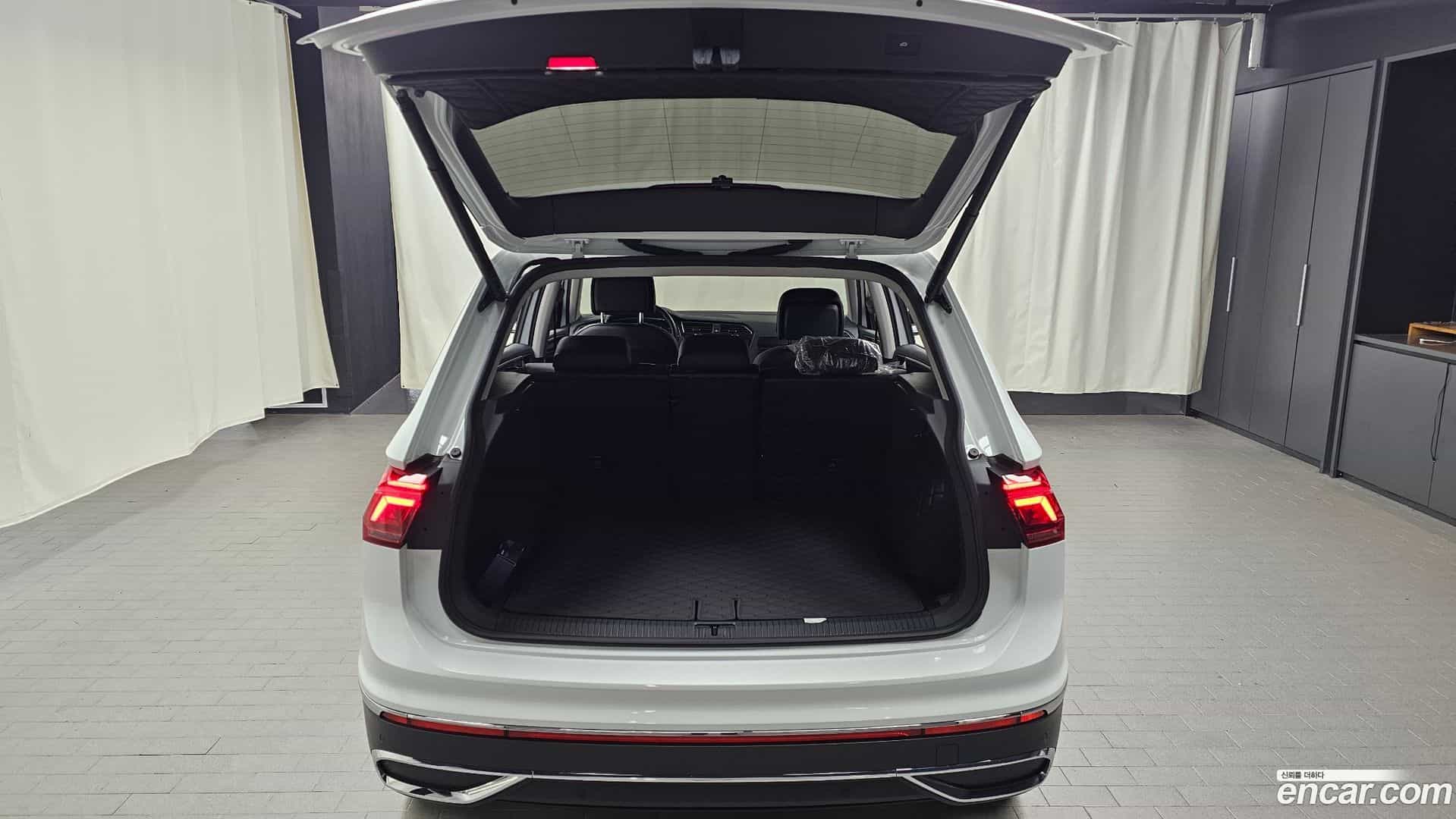 Tiguan Volkswagen 2022.2-OPTION-024