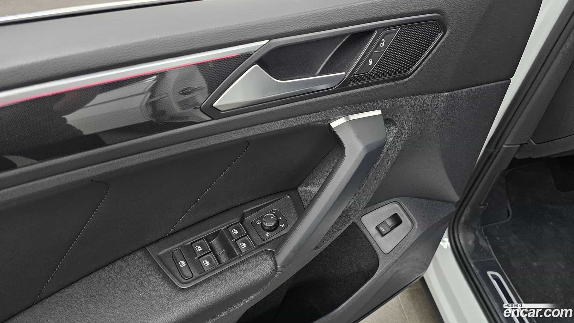 Tiguan Volkswagen 2022.2-OPTION-041