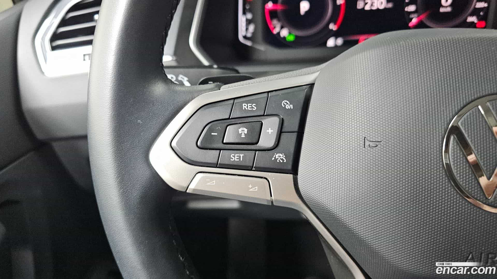 Tiguan Volkswagen 2022.2-OPTION-044