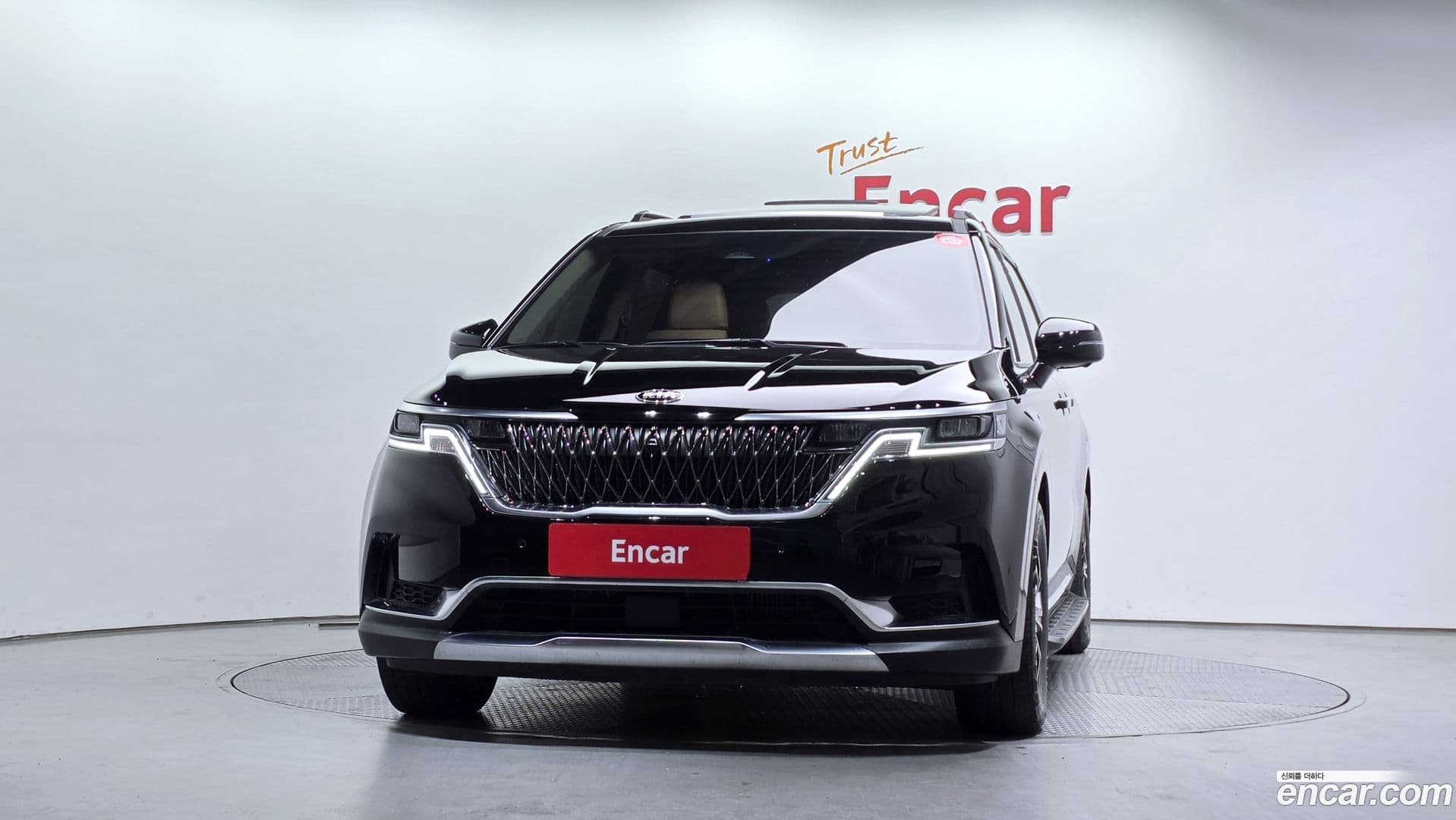 Main__Slider__Photo:Canival Kia 2021.3-2