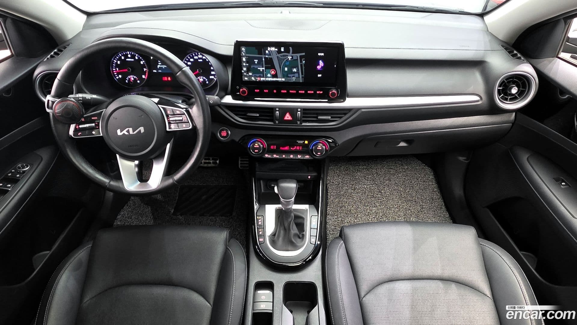 Main__Slider__Photo:K3 Kia 2022.10-6