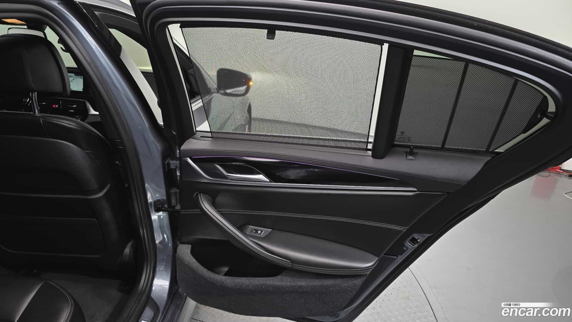 5-Series BMW 2018.4-INNER-035