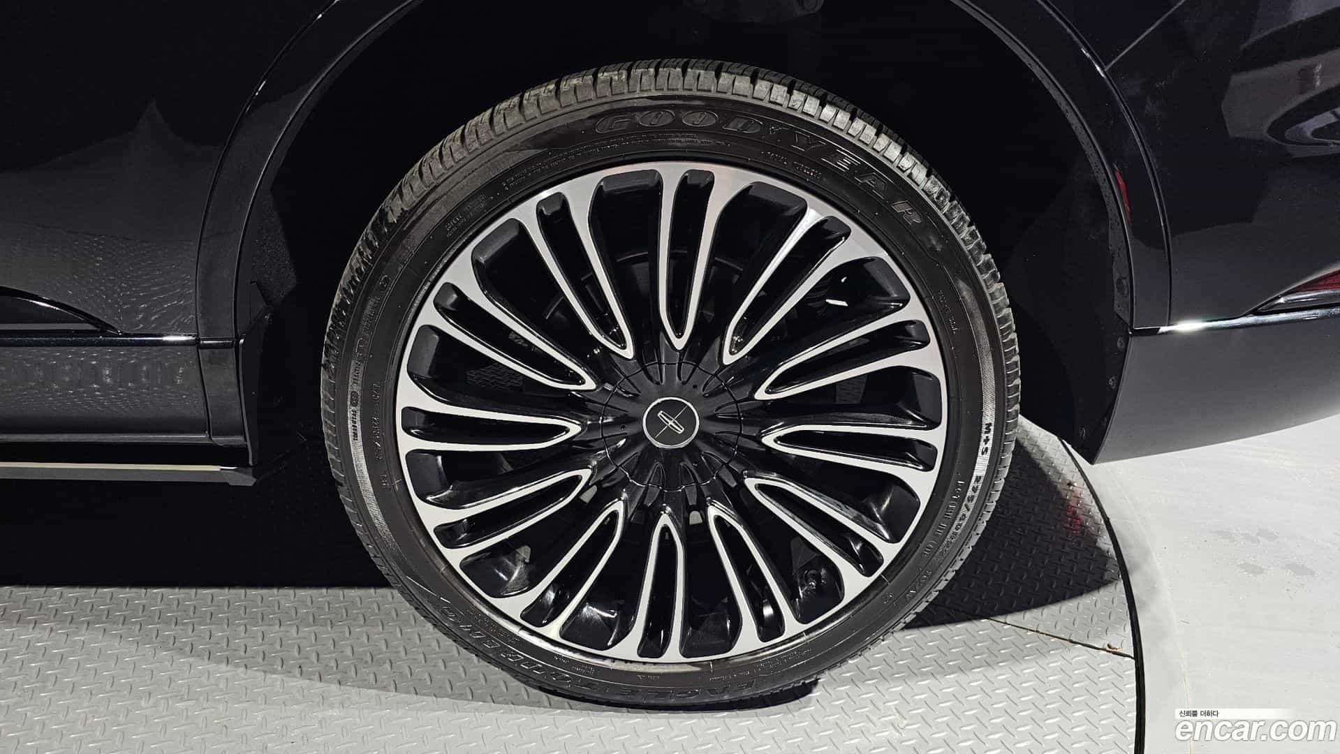 Aviator Lincoln 2020.8-INNER-007