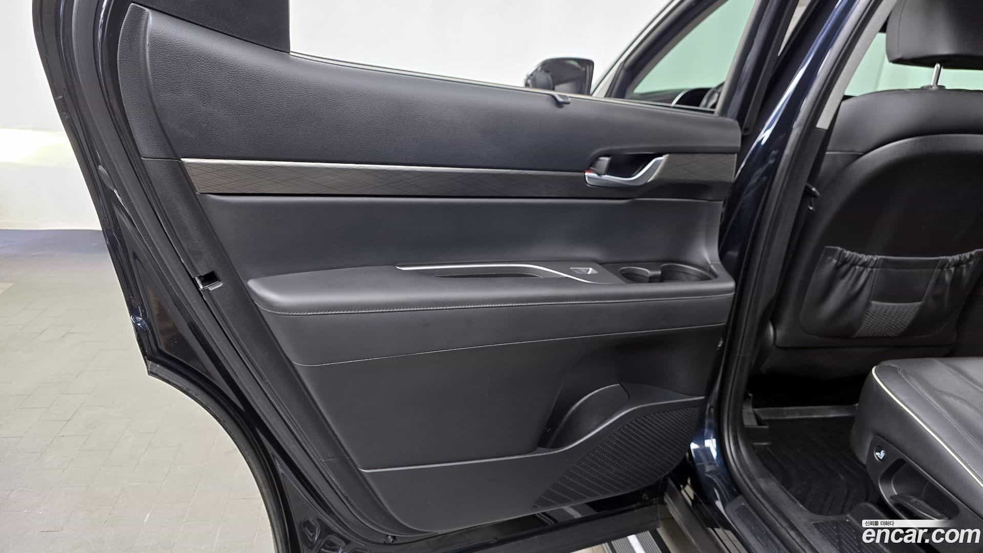 Palisade Hyundai 2019.0-INNER-035