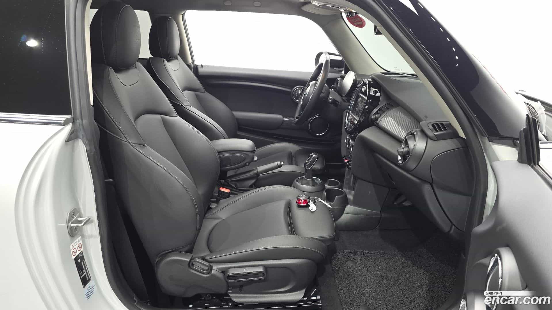 Cooper Mini 2021.0-INNER-010