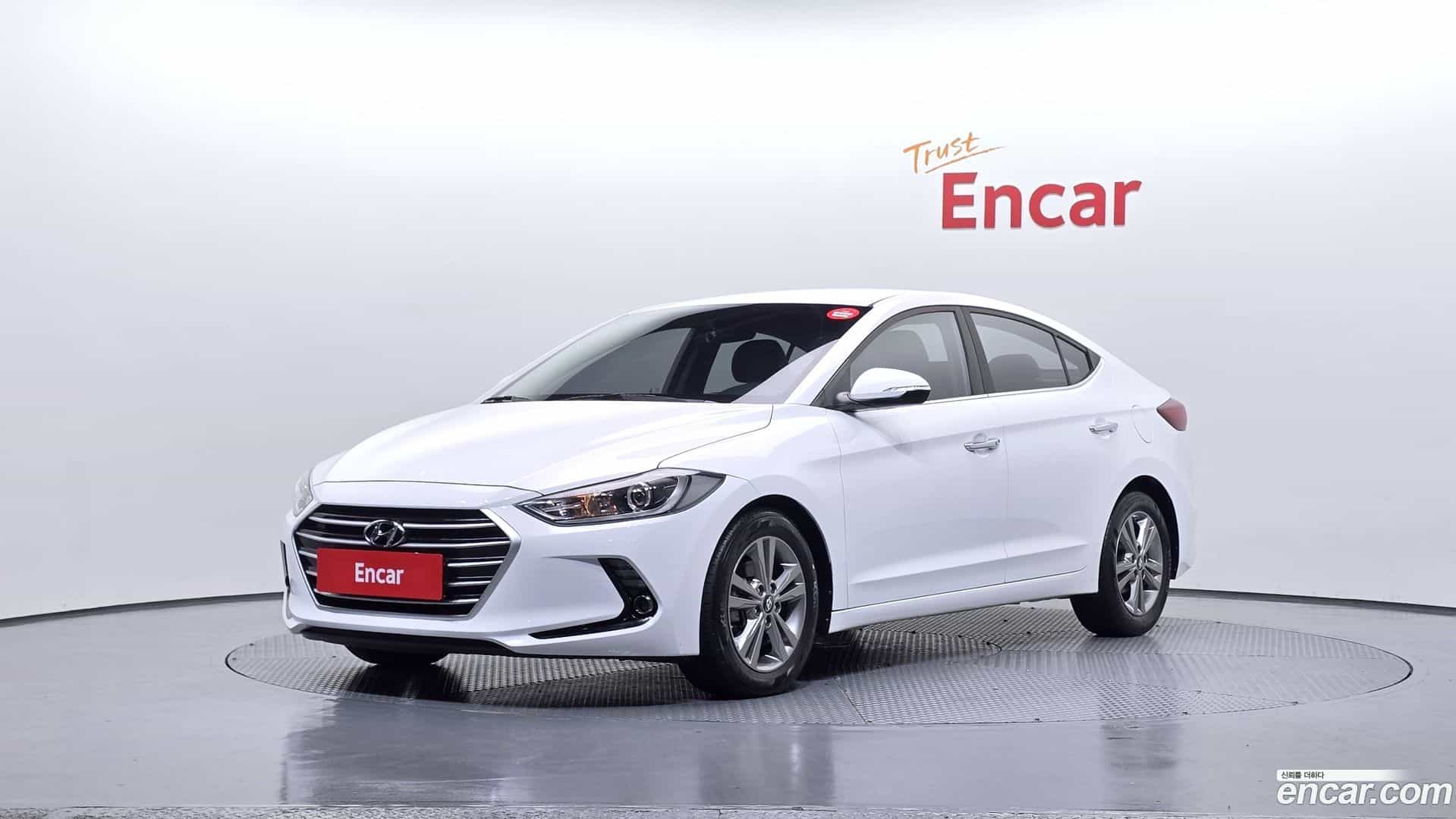 AVANTE Hyundai 2016.2-OUTER-001