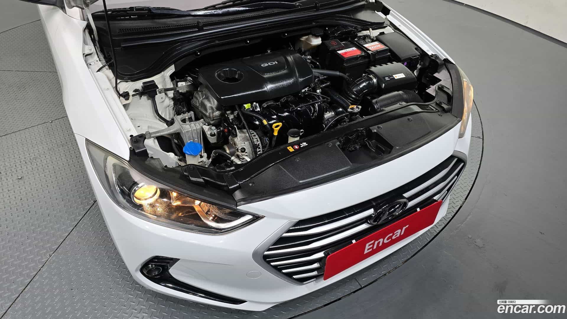 AVANTE Hyundai 2016.2-OUTER-006