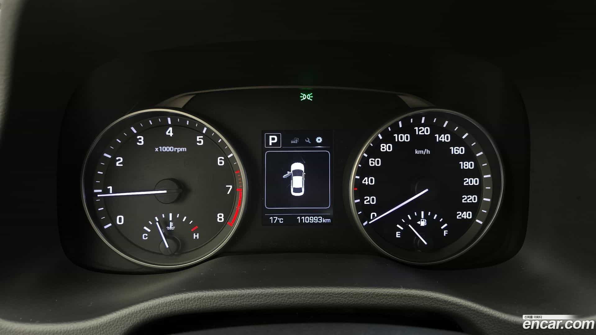 AVANTE Hyundai 2016.2-INNER-008