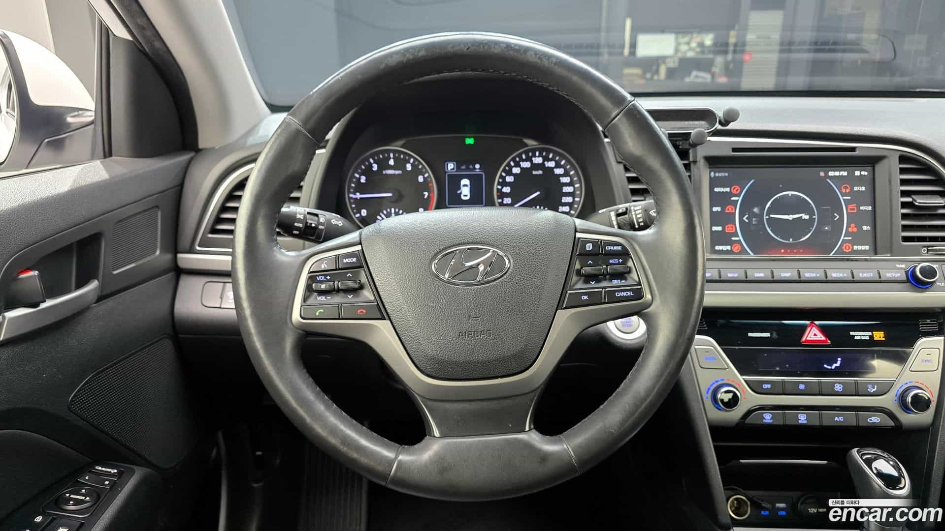 AVANTE Hyundai 2016.2-OPTION-017