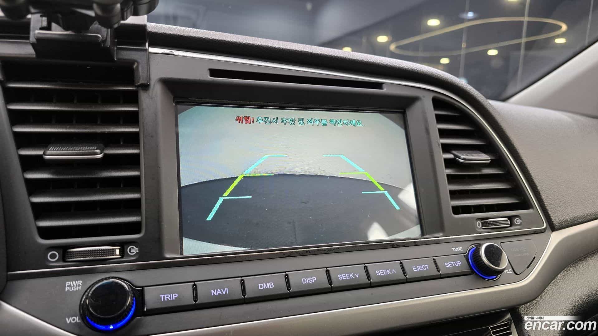 AVANTE Hyundai 2016.2-OPTION-019